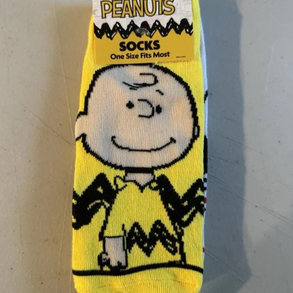 Peanuts Charlie Brown Yellow and Black Crew Socks